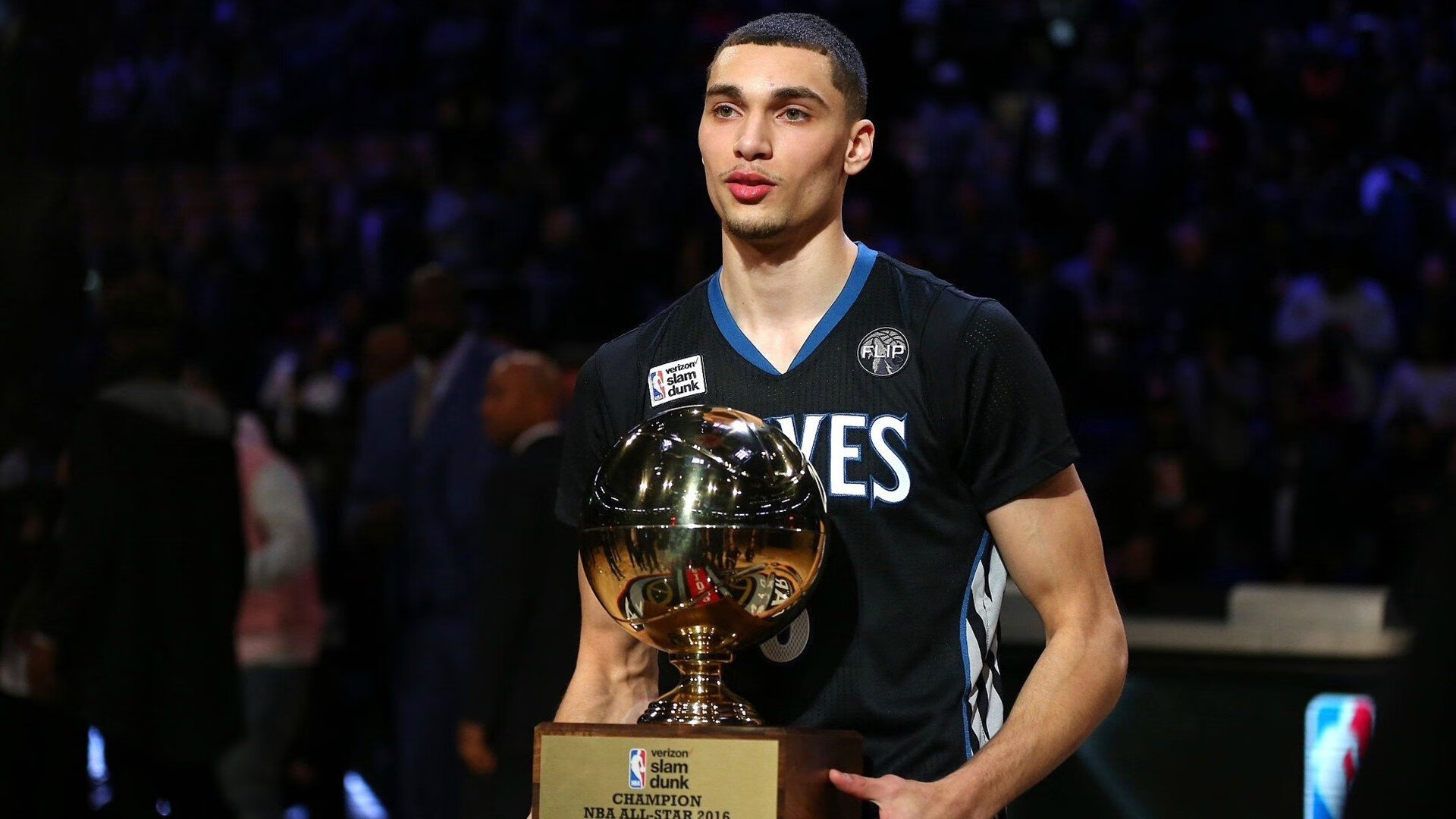 开云体育网页版入口-霍勒迪运筹帷幄带领雄鹿完成逆转，霍勒迪进攻